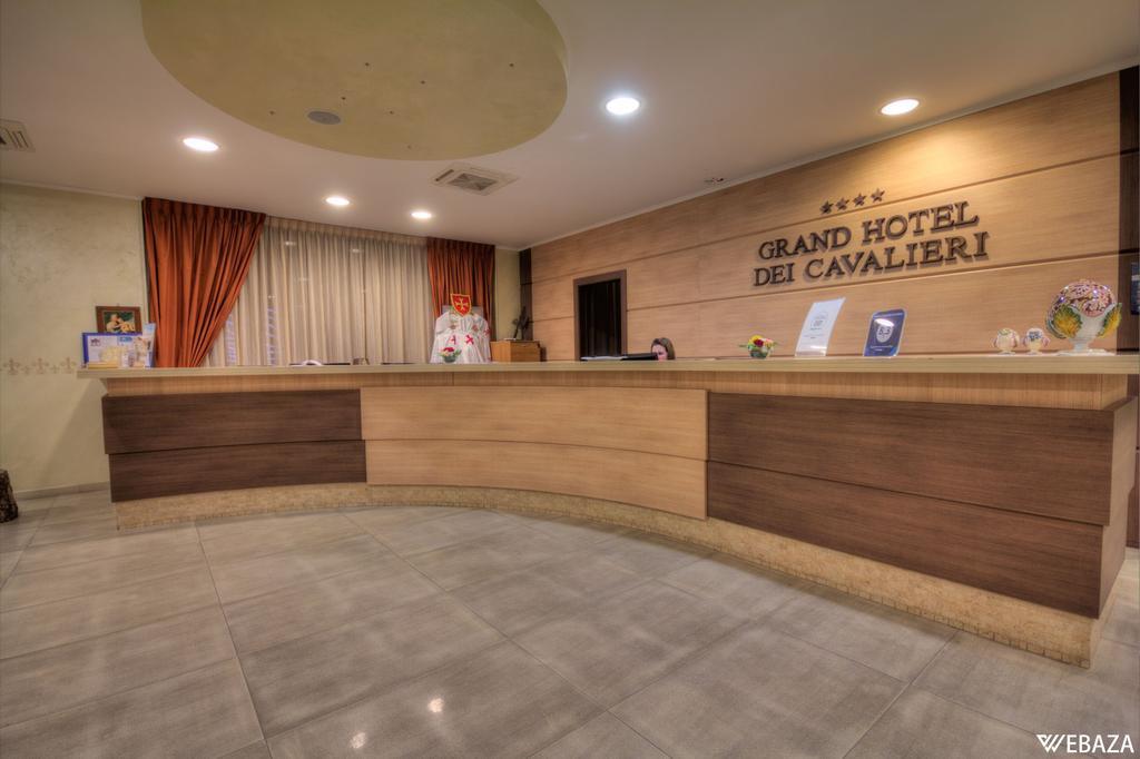 Grand Hotel Dei Cavalieri Маруджо Екстериор снимка