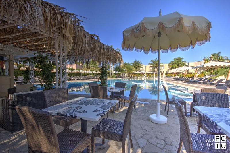 Grand Hotel Dei Cavalieri Маруджо Екстериор снимка